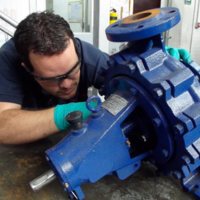 Mantenimiento y reparación de bombas